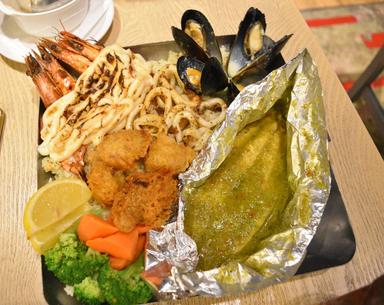 THE MANHATTAN FISH MARKET GRAND INDONESIA