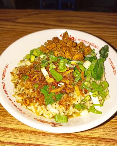 MIE AYAM SRAGEN ASRI SARI MANUNGGAL