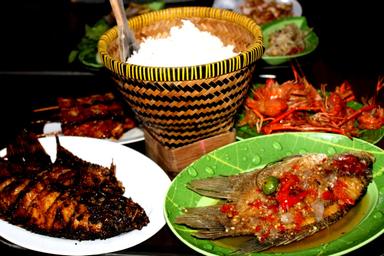 GUBUG MAKAN MANG ENGKING - UI DEPOK