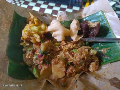 PECEL LONTONG MBAYU