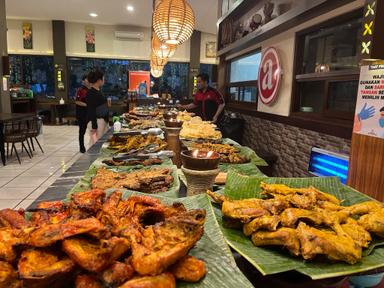 WARUNG NASI AMPERA - JAGAKARSA