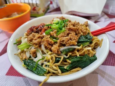 MIE AYAM BANGKA ASAN CIPINANG