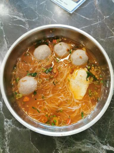 BAKSO JENGGOT - WARUNG JAJAN QIUT