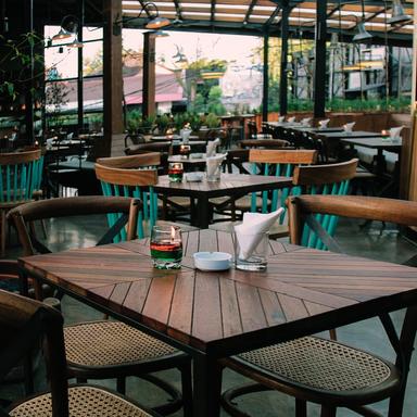 BEER GARDEN - SCBD PARK