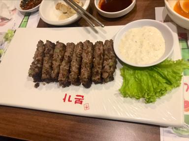 BORNGA KOREAN RESTAURANT - WOLTER MONGINSIDI