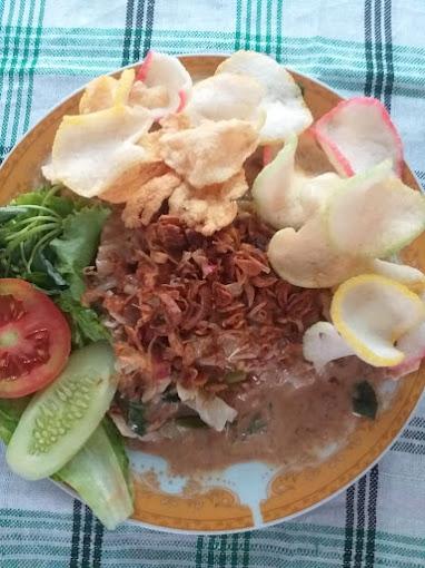 GADO GADO TERAS SUDIRMAN