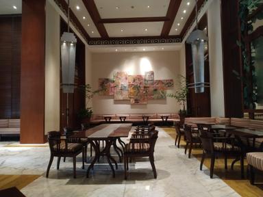 JAKARTA RESTAURANT & THE COURTYARD