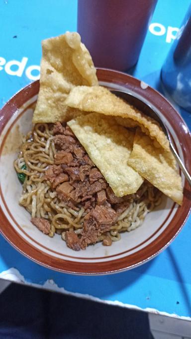 MIE AYAM BASO DONDON