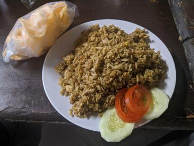 NASI GORENG KEBULI APJAY PAK IVAN PANGLIMA POLIM IX