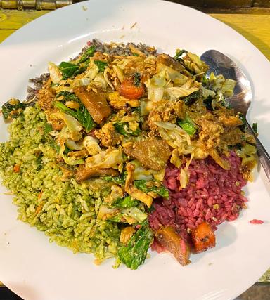 NASI GORENG PELANGI THOLE KITCHEN