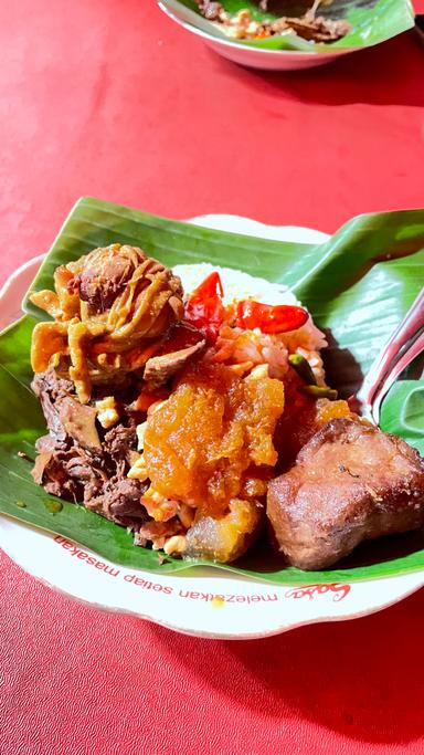 GUDEG YOGYA BU PRAPTI