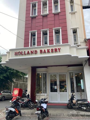 HOLLAND BAKERY - GREEN GARDEN