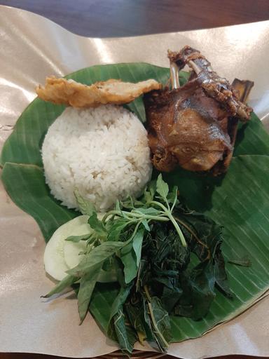 BEBEK GORENG H. SLAMET - KELAPA GADING