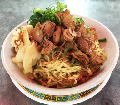 MIE AYAM JAMUR KODAMAR