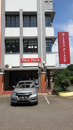 PIZZA PLACE - KELAPA GADING