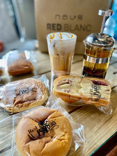 RED BLANC BAKERY & CAFE - MALL OF INDONESIA