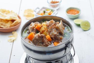 SOP BUNTUT IBU HENNY