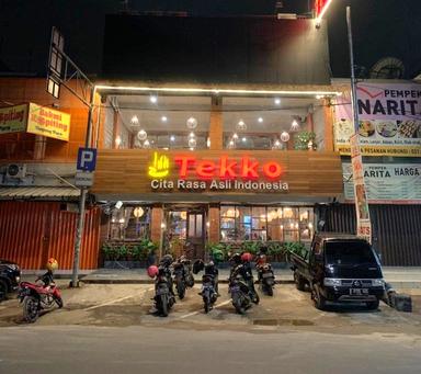 WARUNG TEKKO KELAPA GADING