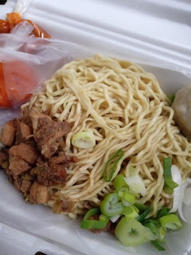 MIE AYAM KADIR