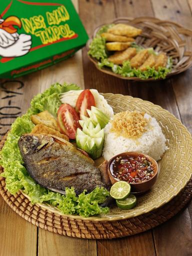 NASI AYAM TAMPOL - KEMAYORAN (PUSAT)