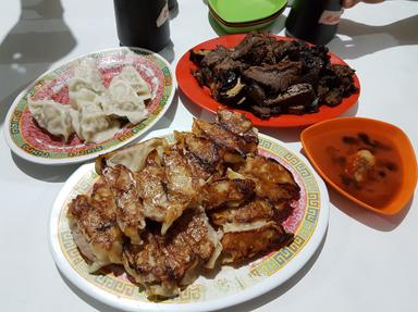 RUMAH MAKAN SEDAP