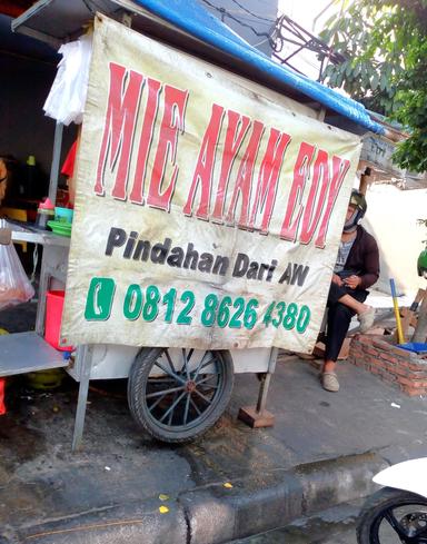 MIE AYAM EDI CABANG KELAPA DUA