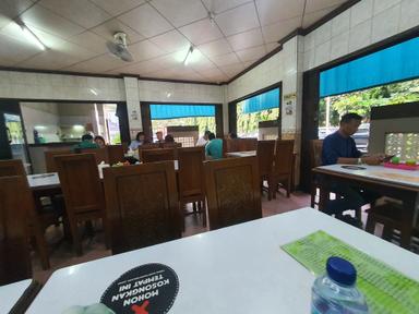 RUMAH MAKAN EKA JAYA