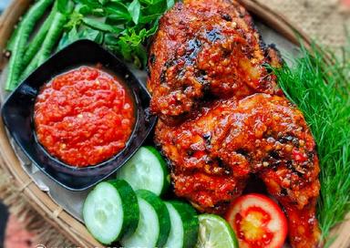 AYAM PENYET WARUNG SURABAYA