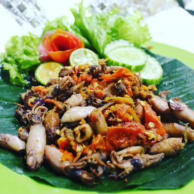 NASI LIWET SAMBEL COMELLL