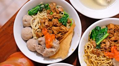 SOTO MIE BOGOR ADE