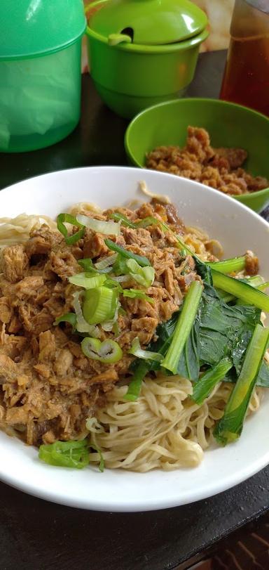 MIE AYAM MUKBANG BATU AMPAR