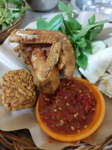 WARUNG PECAK BELUT SARI RAOS KHAS TEGAL