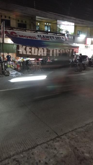 KEDAI TIFOSI