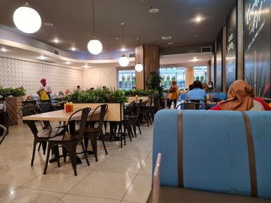 SOLARIA - LIPPO PLAZA KRAMAT JATI