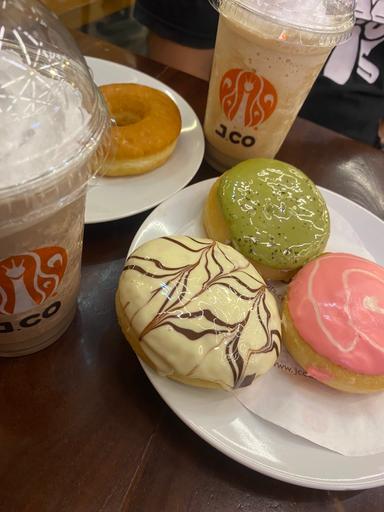 J. CO - BLOK M PLAZA