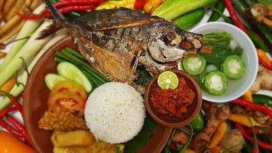 NY.WAN SPESIALIS SAMBAL IKAN ASAP