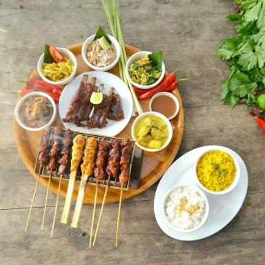 WARUNG NIA BALINESE FOOD & PORK RIBS