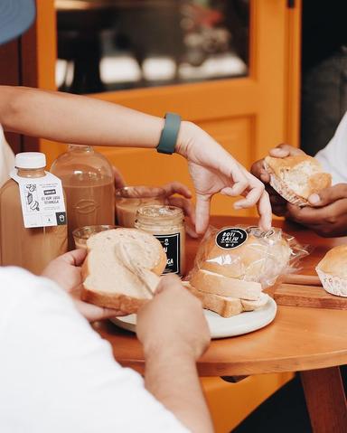 TOKO KOPI TUKU - SPBU BP LENTENG AGUNG