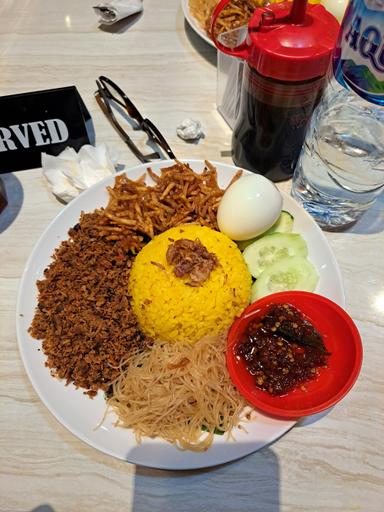 KEDAI MAEV BUBUR MANADO PISANG GORENG TAMINI SQUARE