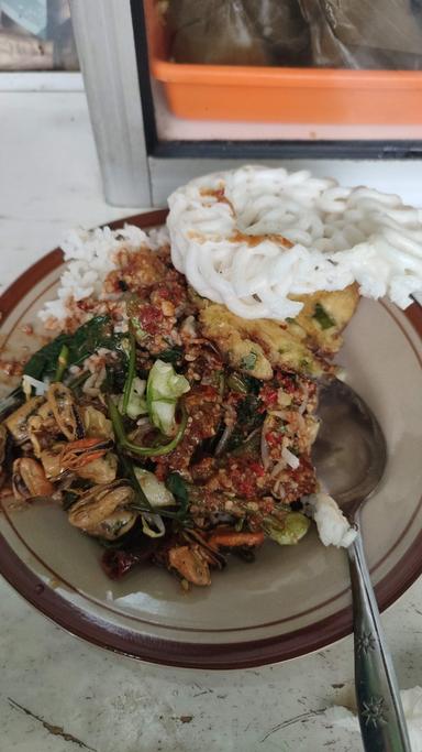 WARUNG MAKAN MADIUN