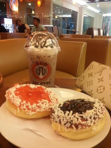 J.CO PLAZA ADORAMA KEMANG