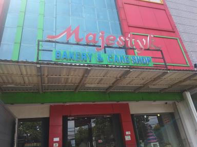 MAJESTYK BAKERY & CAKE SHOP MAMPANG PRAPATAN