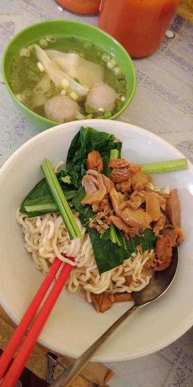 MIE AYAM TOSOL