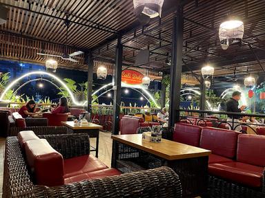 CALI DELI & MADAME CHING SURABAYA - MENTENG