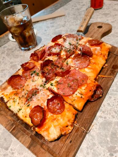 PIZZA E BIRRA - PLAZA INDONESIA