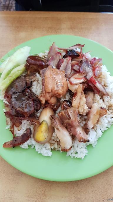 KONG HU PAY NASI CAMPUR