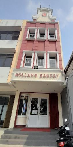 HOLLAND BAKERY CINERE PANGKALAN JATI