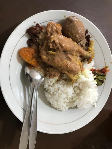 GUDEG JOGJA BU HANI