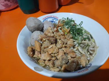 MIE AYAM MAS YANTO CABANG PRAMUKA