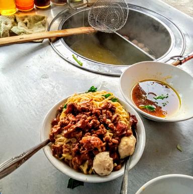 MIE AYAM MAS YANTO CABANG PRAMUKA